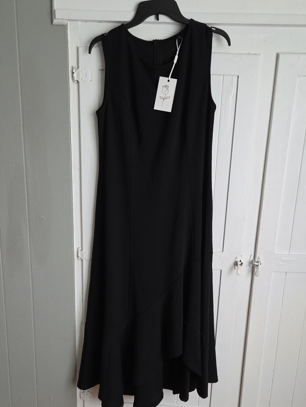 Kasper Black Sleeveless Midi Dress with Flared Hemline